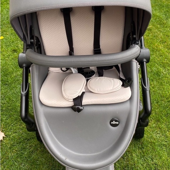 Mina Cari Stroller - Picture 3 of 8